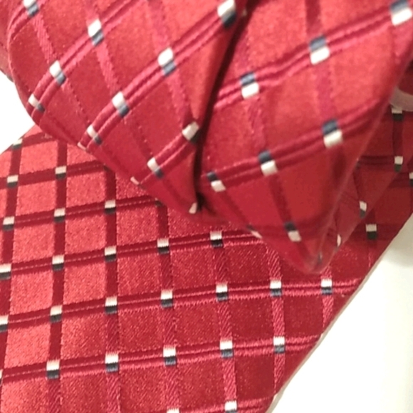 JONES NEW YORK RED WHITE BLUE 100% SILK NECK TIE - Picture 5 of 12